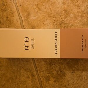 Lux Unfiltered No. 10 Blurring Body Glow